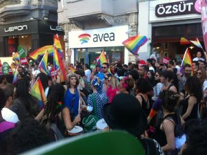 LGBT Pride Vordemo in Istanbul, 6/2014